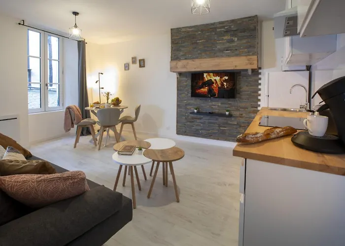 Le Nid 3 étoiles Wifi, Netflix, Disney, Coeur De Bastide *